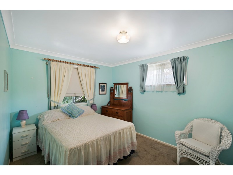 8 Camden Street, Harristown QLD 4350