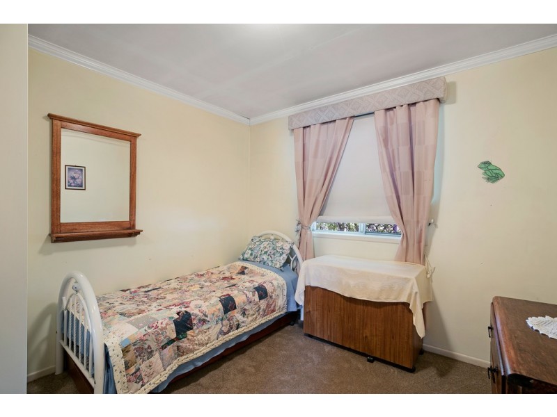 8 Camden Street, Harristown QLD 4350