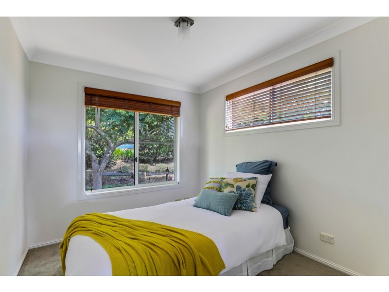 5 General Gordon Court, Cotswold Hills QLD 4350