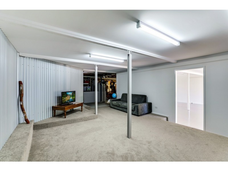 5 General Gordon Court, Cotswold Hills QLD 4350