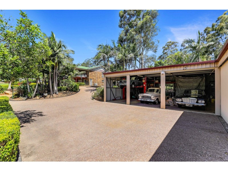 5 General Gordon Court, Cotswold Hills QLD 4350