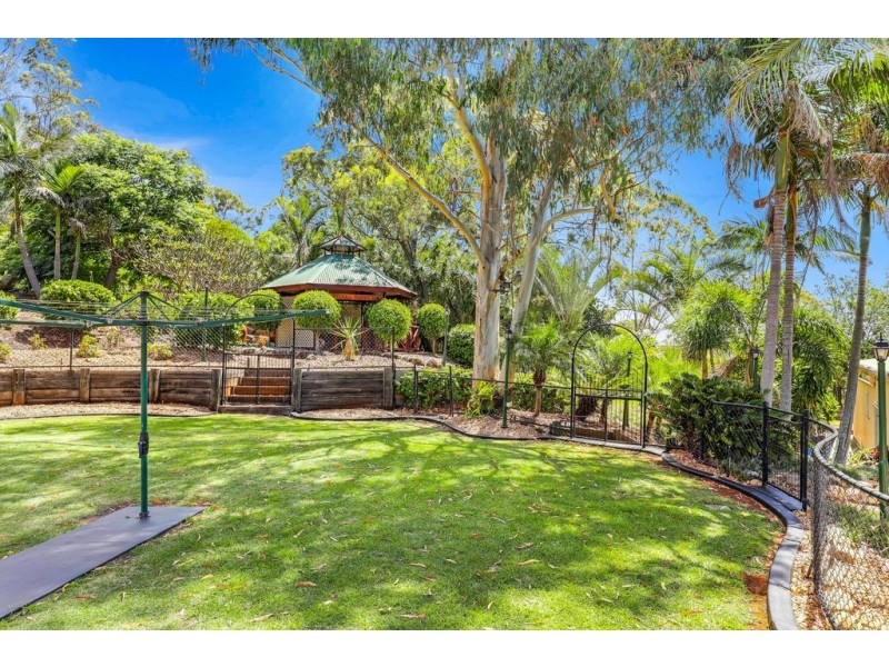 5 General Gordon Court, Cotswold Hills QLD 4350