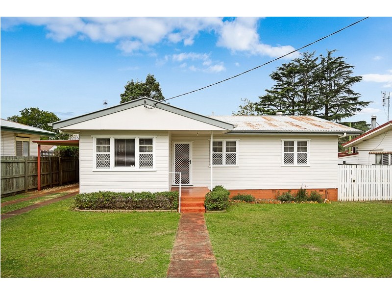 28 McCafferty Street, Wilsonton QLD 4350