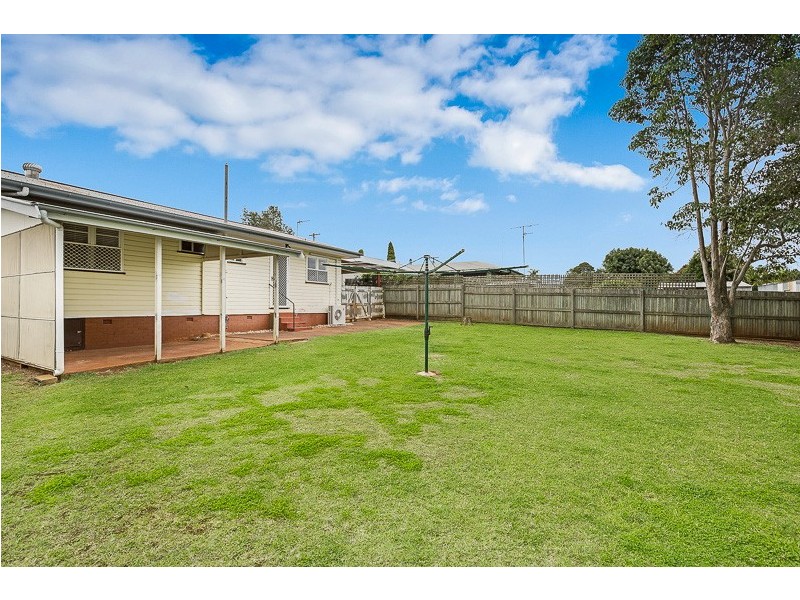 28 McCafferty Street, Wilsonton QLD 4350
