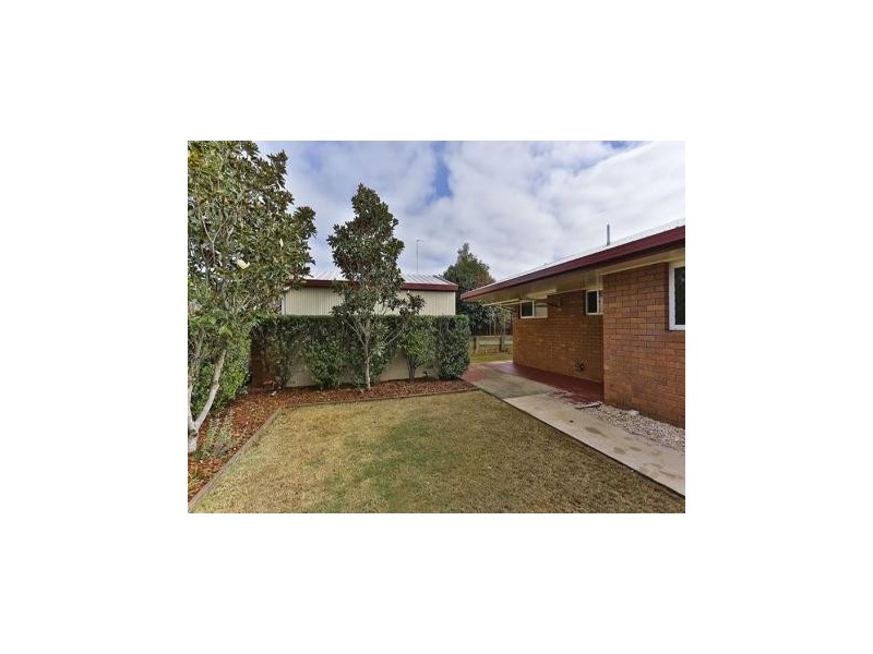 31 Broadfoot Street, Kearneys Spring QLD 4350