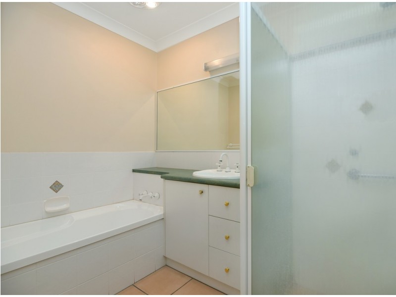 Unit 2/44 Hunter Street, Centenary Heights QLD 4350