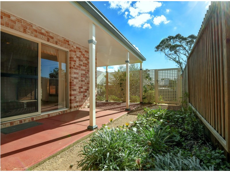 Unit 2/44 Hunter Street, Centenary Heights QLD 4350