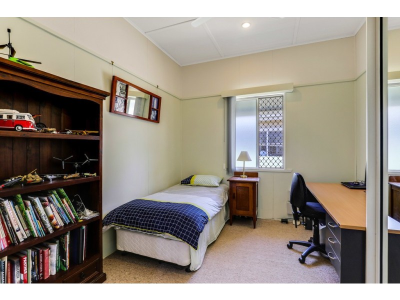 8 Leonard Street, East Toowoomba QLD 4350