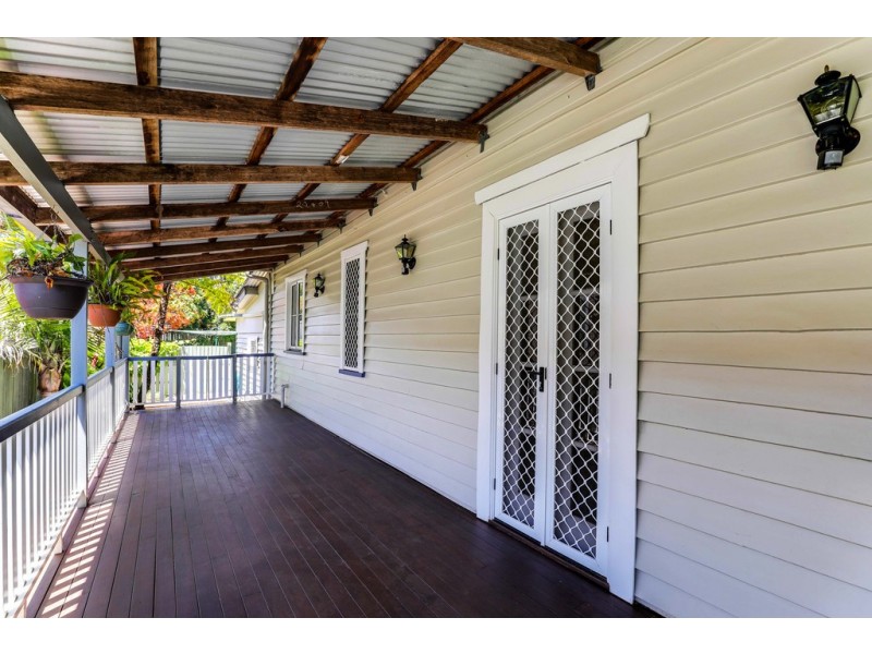 8 Leonard Street, East Toowoomba QLD 4350