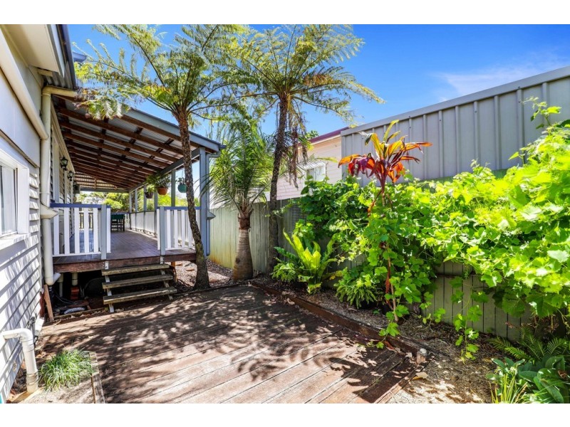 8 Leonard Street, East Toowoomba QLD 4350