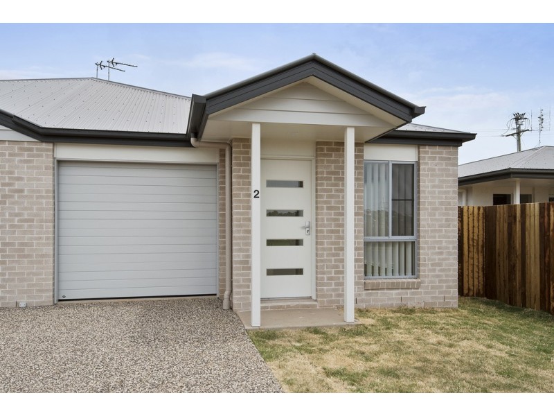 2/2 Tatum Drive, Glenvale QLD 4350