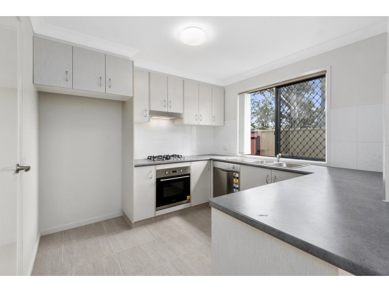 2/11 Lexi Street, Glenvale QLD 4350