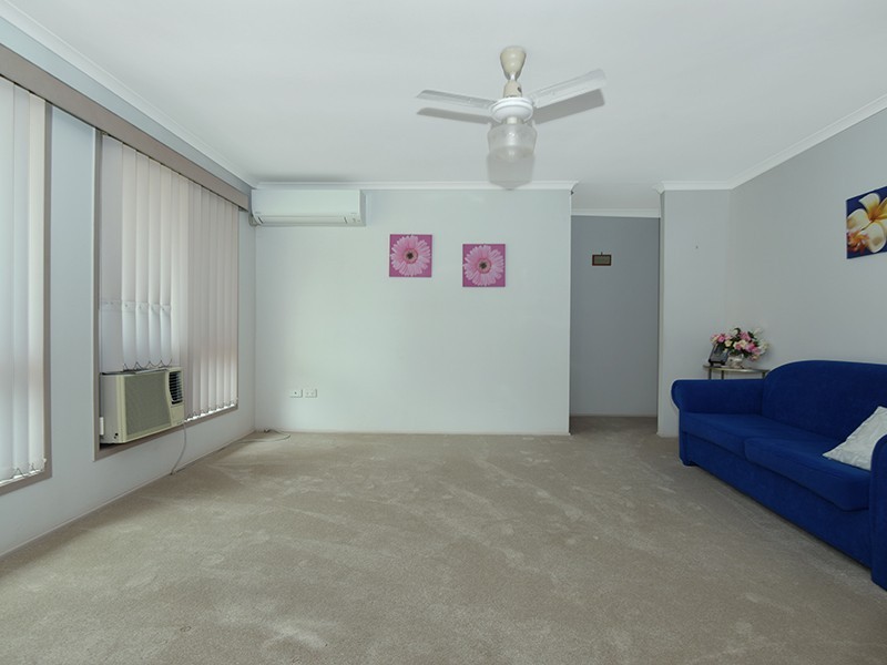 31 Riethmuller Street, Kearneys Spring QLD 4350