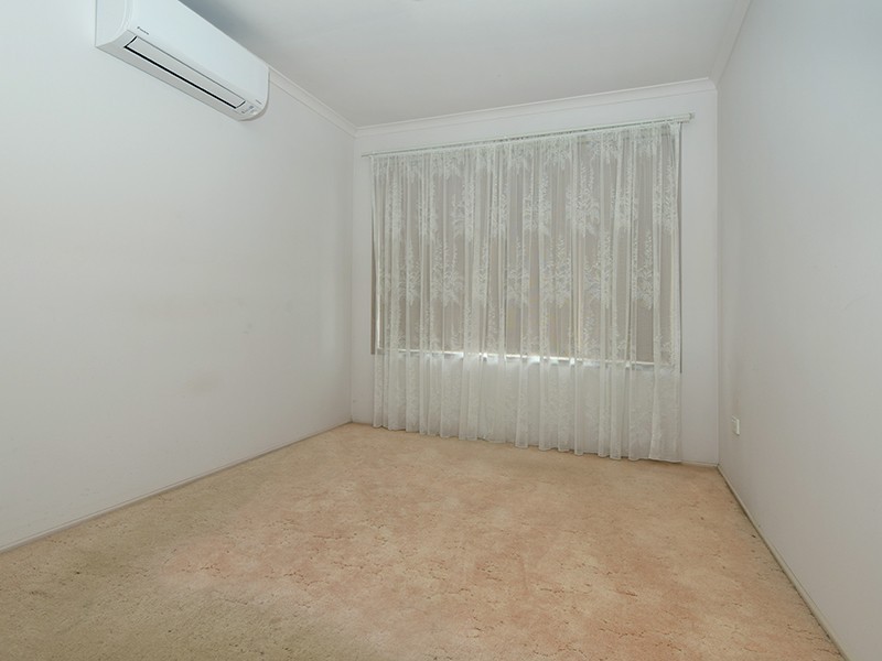 31 Riethmuller Street, Kearneys Spring QLD 4350