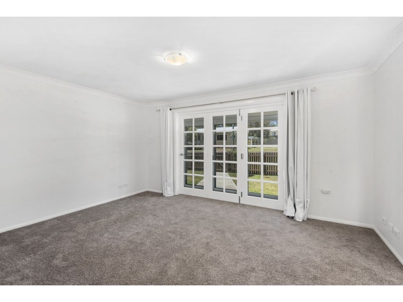 27 Teesdale Avenue, Newtown QLD 4350