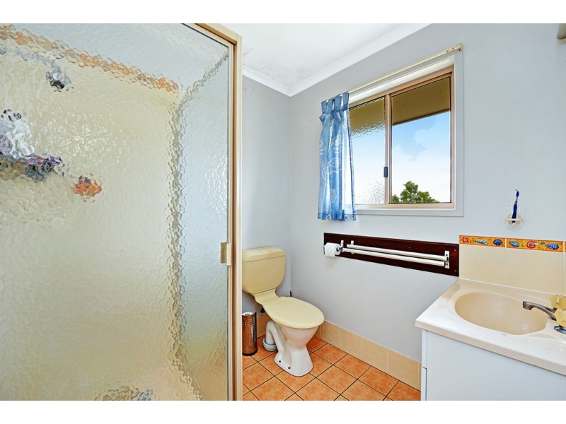 11 Batch Court, Harristown QLD 4350