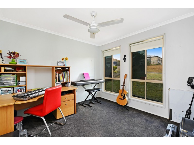 11 Batch Court, Harristown QLD 4350