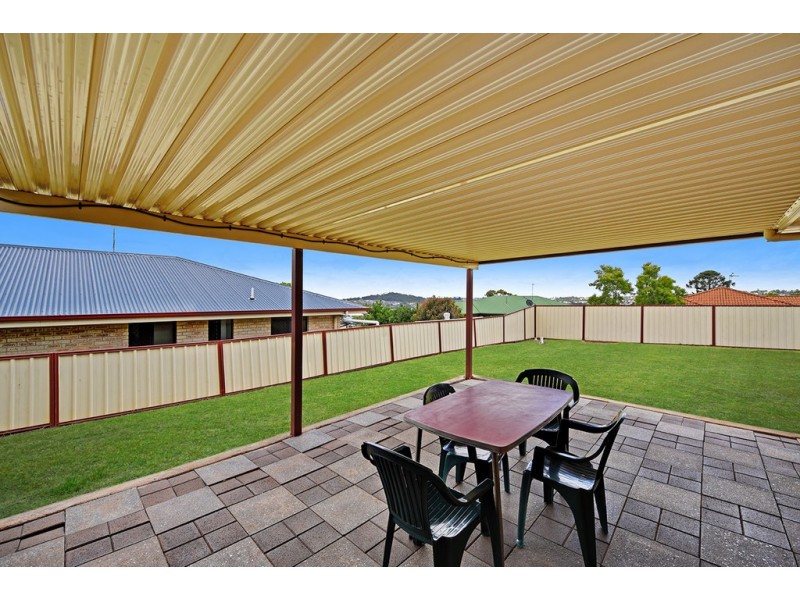 11 Batch Court, Harristown QLD 4350
