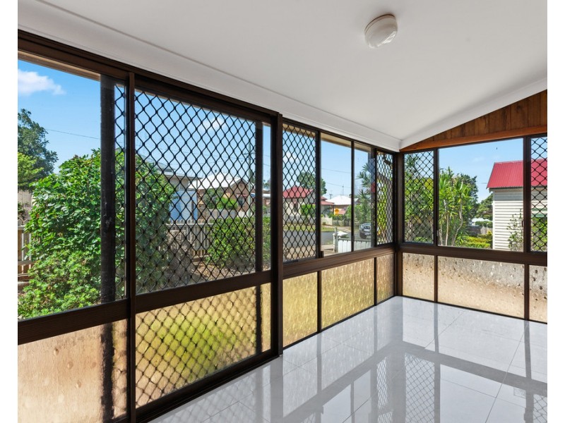 8 Vacy Street, Newtown QLD 4350