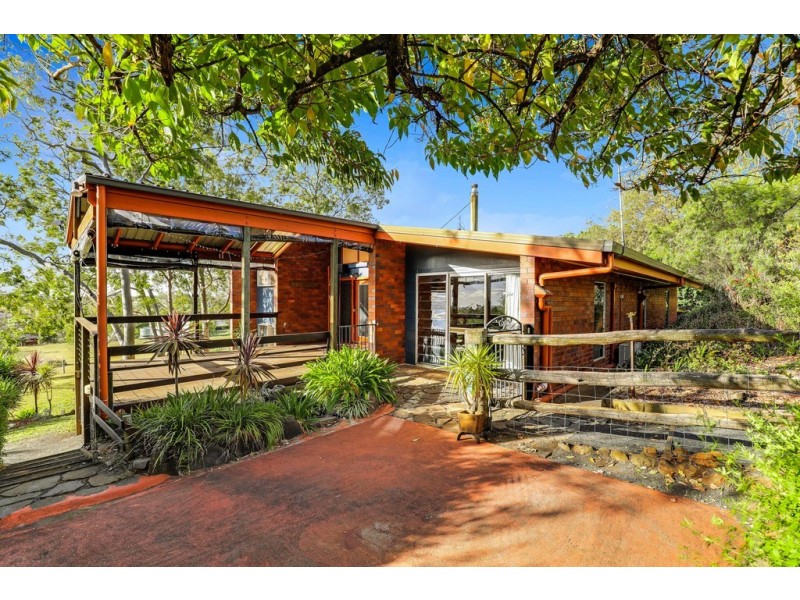 671-673 Boundary Street, Glenvale QLD 4350