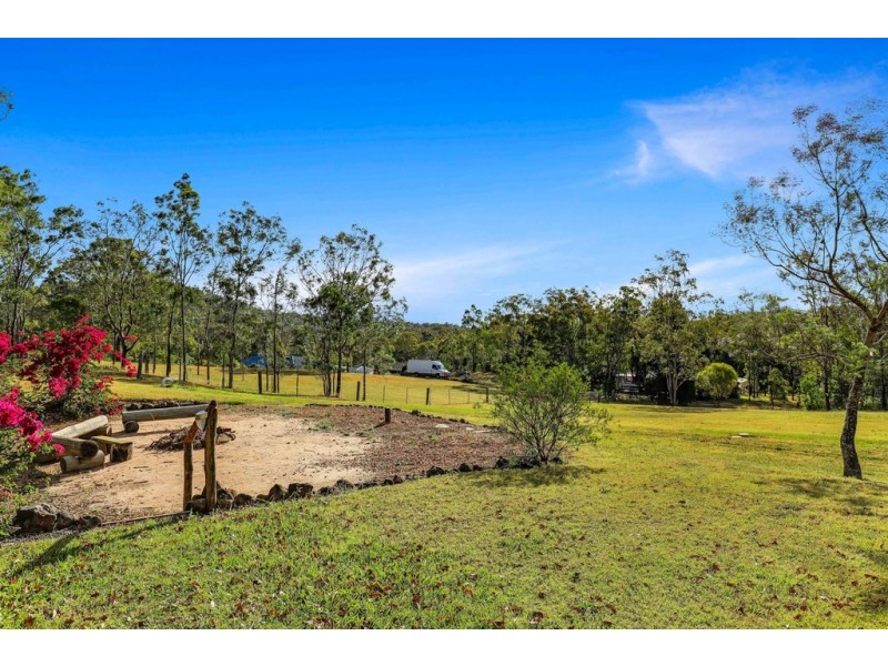 671-673 Boundary Street, Glenvale QLD 4350