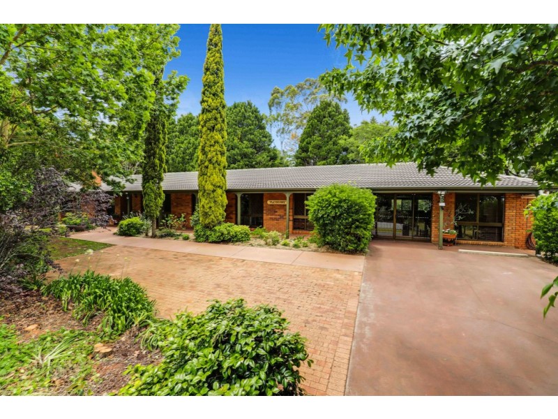 12 Hi Winds Road, Blue Mountain Heights QLD 4350