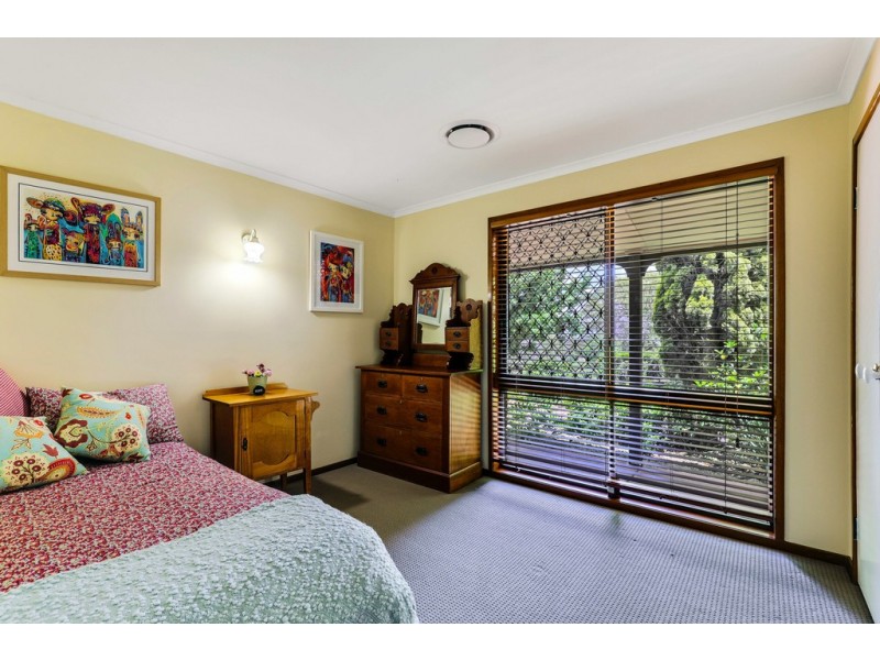 12 Hi Winds Road, Blue Mountain Heights QLD 4350