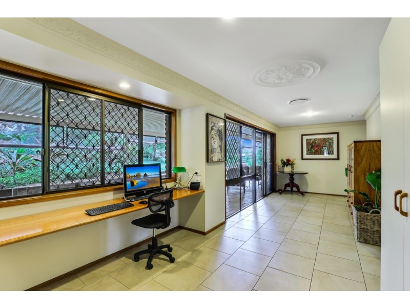 12 Hi Winds Road, Blue Mountain Heights QLD 4350