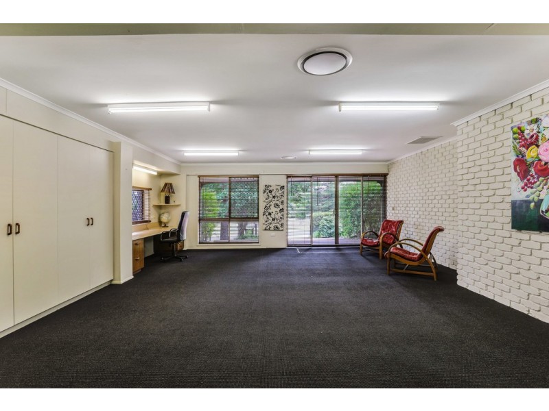 12 Hi Winds Road, Blue Mountain Heights QLD 4350