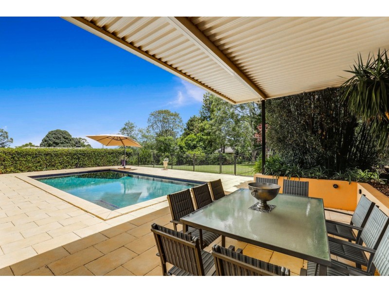 12 Hi Winds Road, Blue Mountain Heights QLD 4350