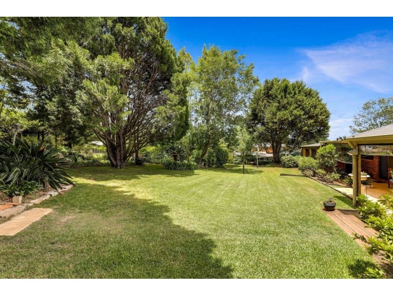 12 Hi Winds Road, Blue Mountain Heights QLD 4350