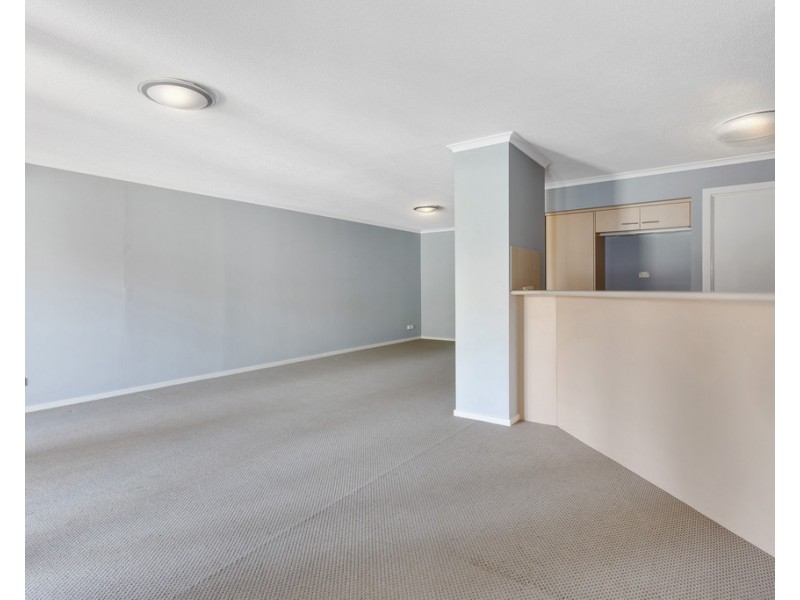 Unit 17/367 Margaret Street, Newtown QLD 4350