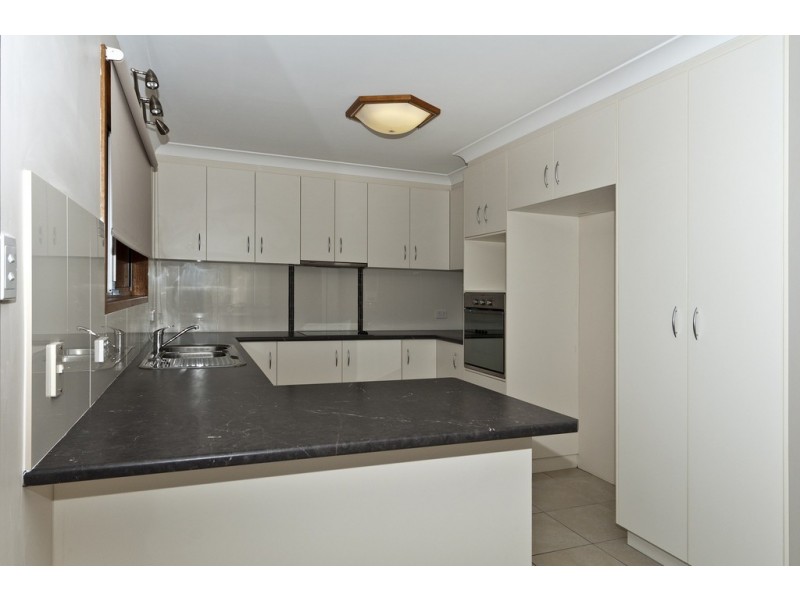 2 Bischof Street, Wilsonton Heights QLD 4350