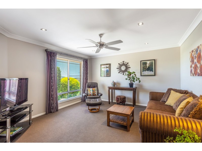 9 Karebo Close, Darling Heights QLD 4350