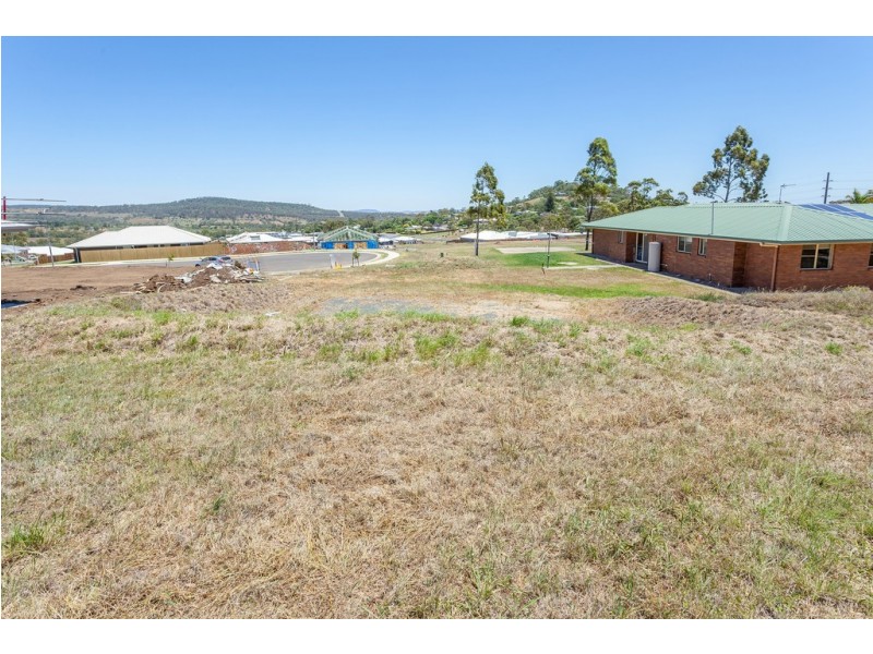 3 Ivy Court, Glenvale QLD 4350
