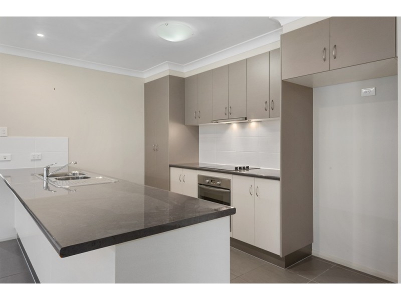 49 Sunset Drive, Glenvale QLD 4350