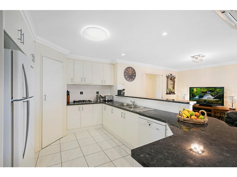 14 Nioka Drive, Highfields QLD 4352