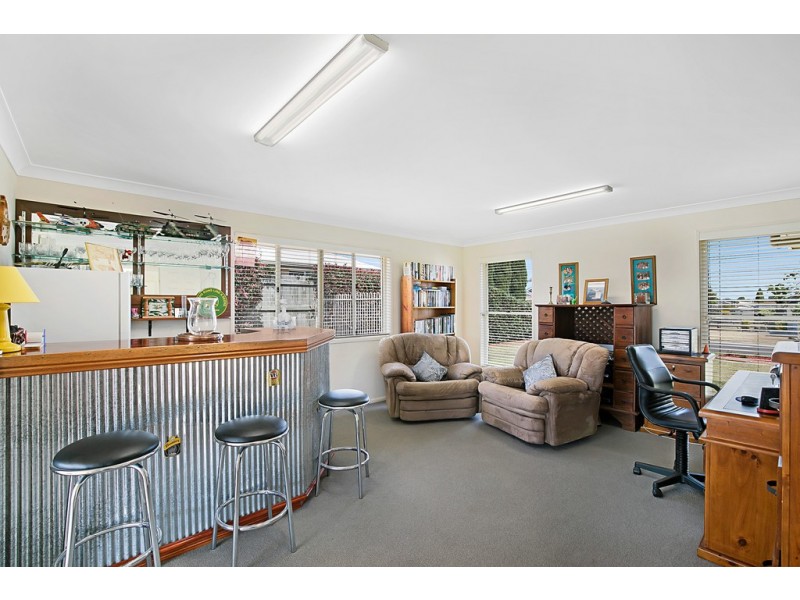 14 Nioka Drive, Highfields QLD 4352