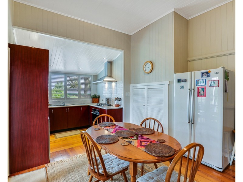 18 Allan Street, North Toowoomba QLD 4350