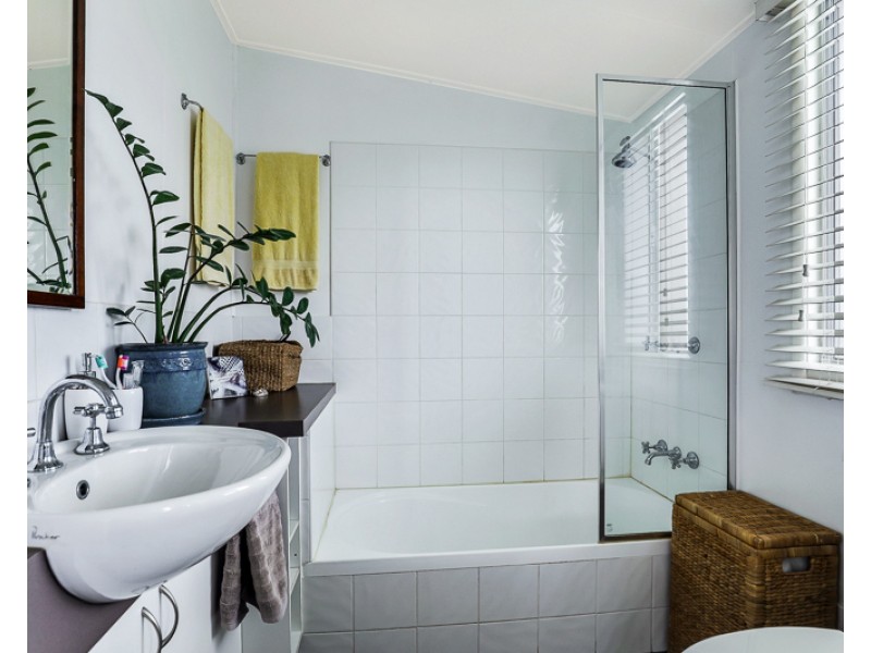 18 Allan Street, North Toowoomba QLD 4350