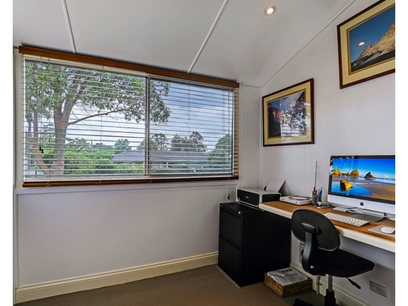 18 Allan Street, North Toowoomba QLD 4350