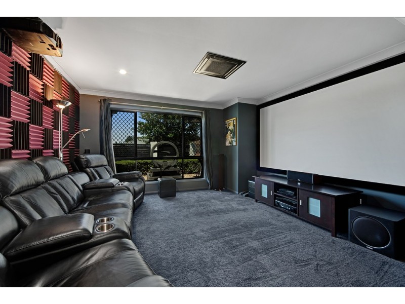 9 Kestrel Court, Rangeville QLD 4350