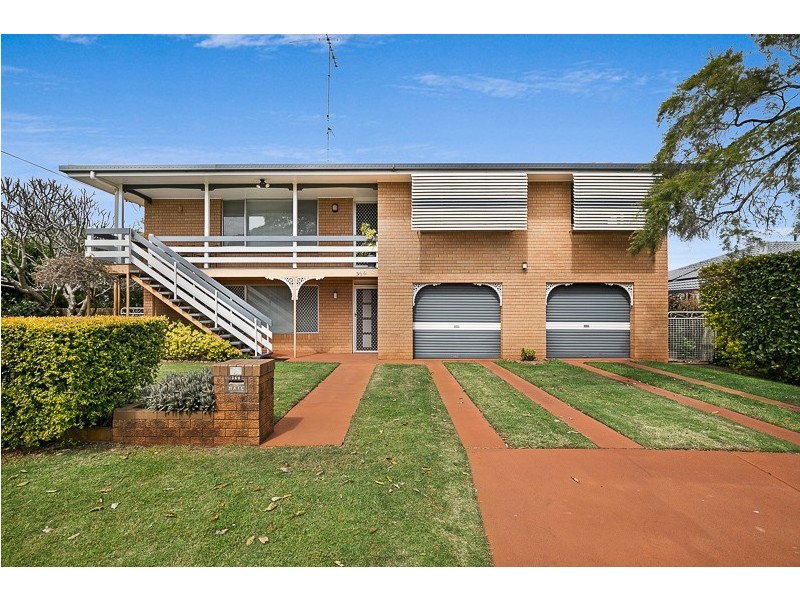 366 Greenwattle Street, Wilsonton QLD 4350