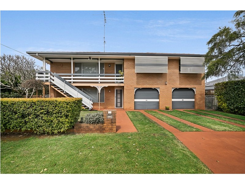 366 Greenwattle Street, Wilsonton QLD 4350