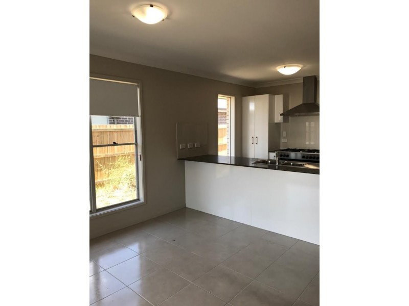 1/12 Barwick Street, Westbrook QLD 4350