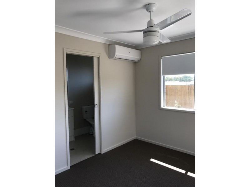 1/12 Barwick Street, Westbrook QLD 4350