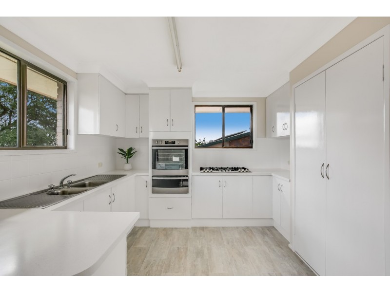 35 Champagne Crescent, Wilsonton Heights QLD 4350