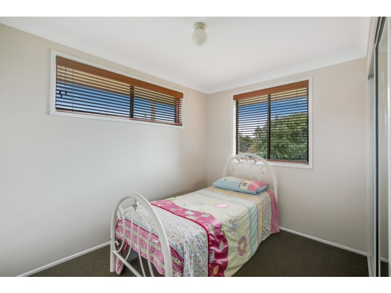 35 Champagne Crescent, Wilsonton Heights QLD 4350