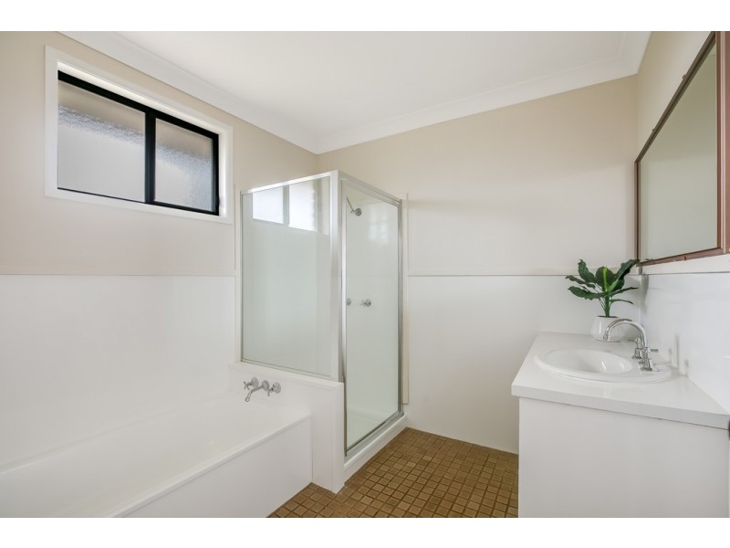 35 Champagne Crescent, Wilsonton Heights QLD 4350