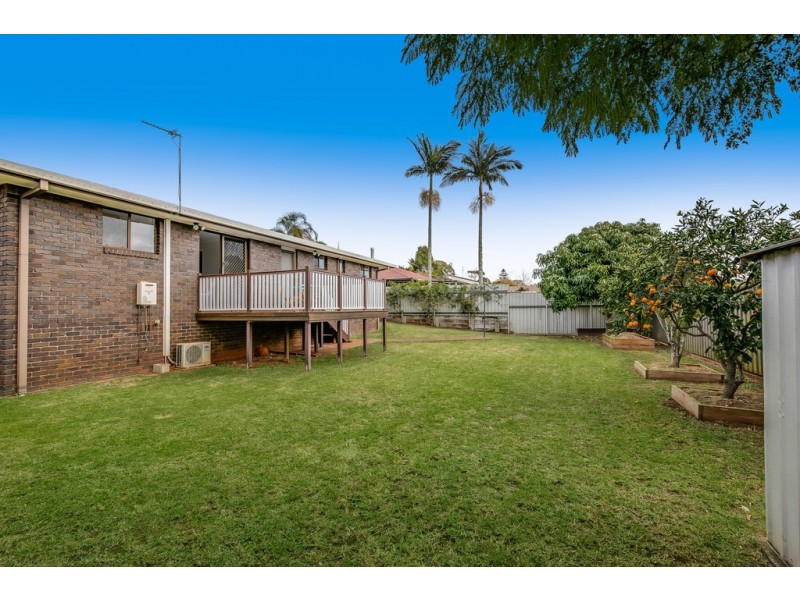 35 Champagne Crescent, Wilsonton Heights QLD 4350